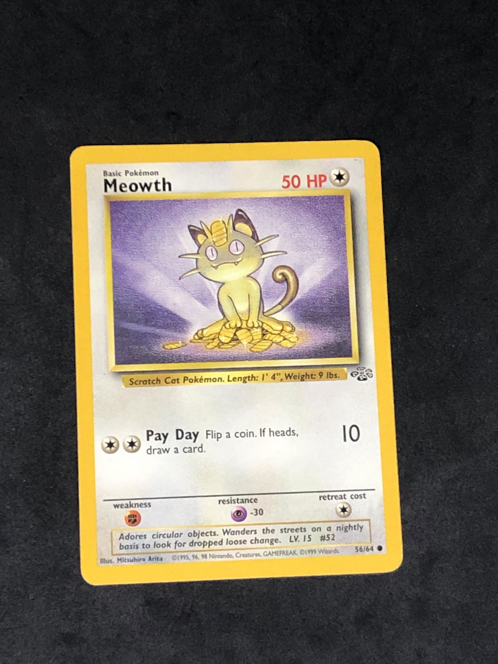 Vintage Jungle Set Meowth Pokemon Card (1 of 1)