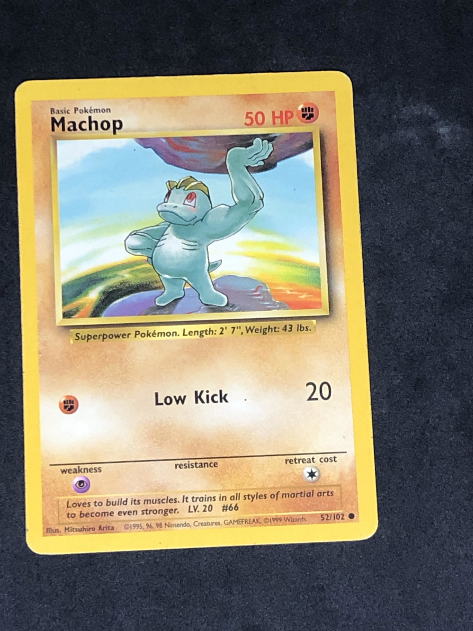 Vintage Base Set Machop Pokemon Card (1 of 1)