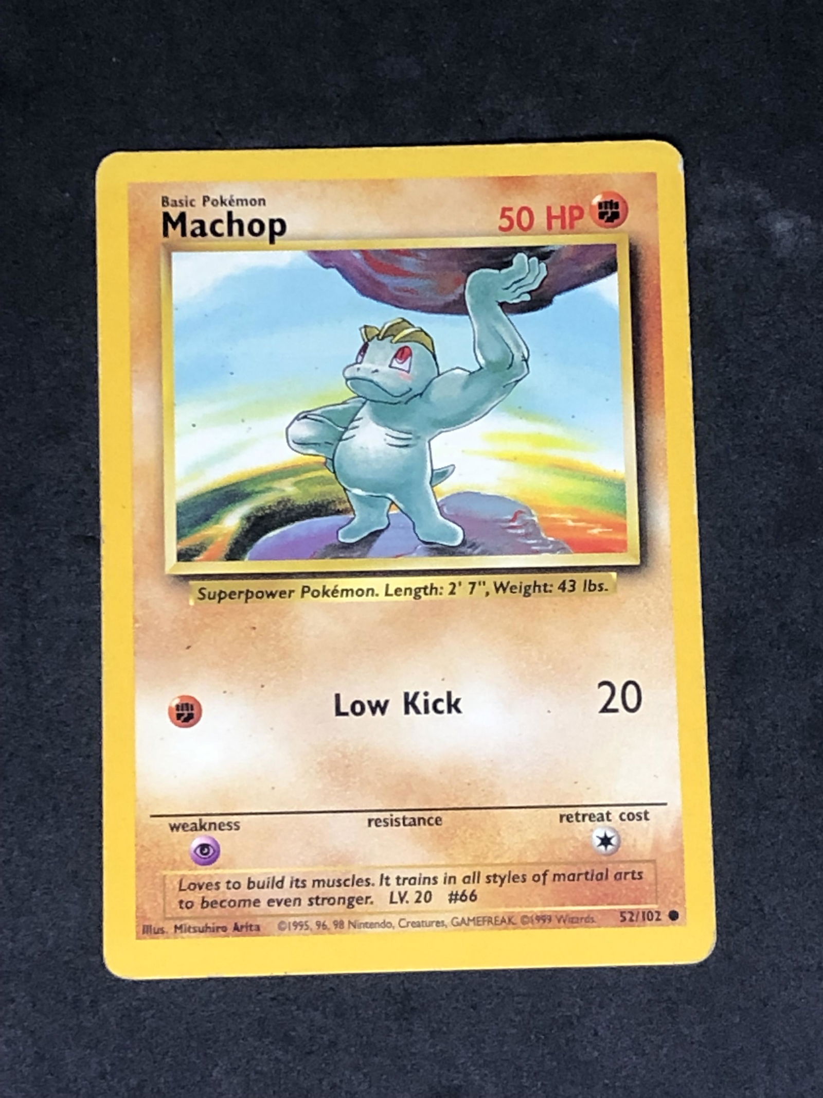 Vintage Base Set Machop Pokemon Card (1 of 1)