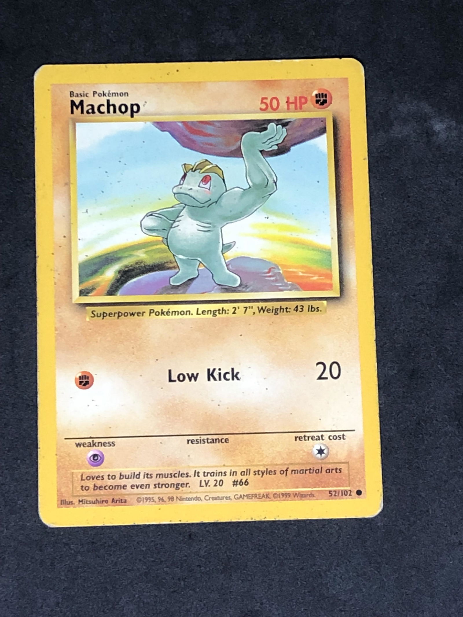 Vintage Base Set Machop Pokemon Card (1 of 1)