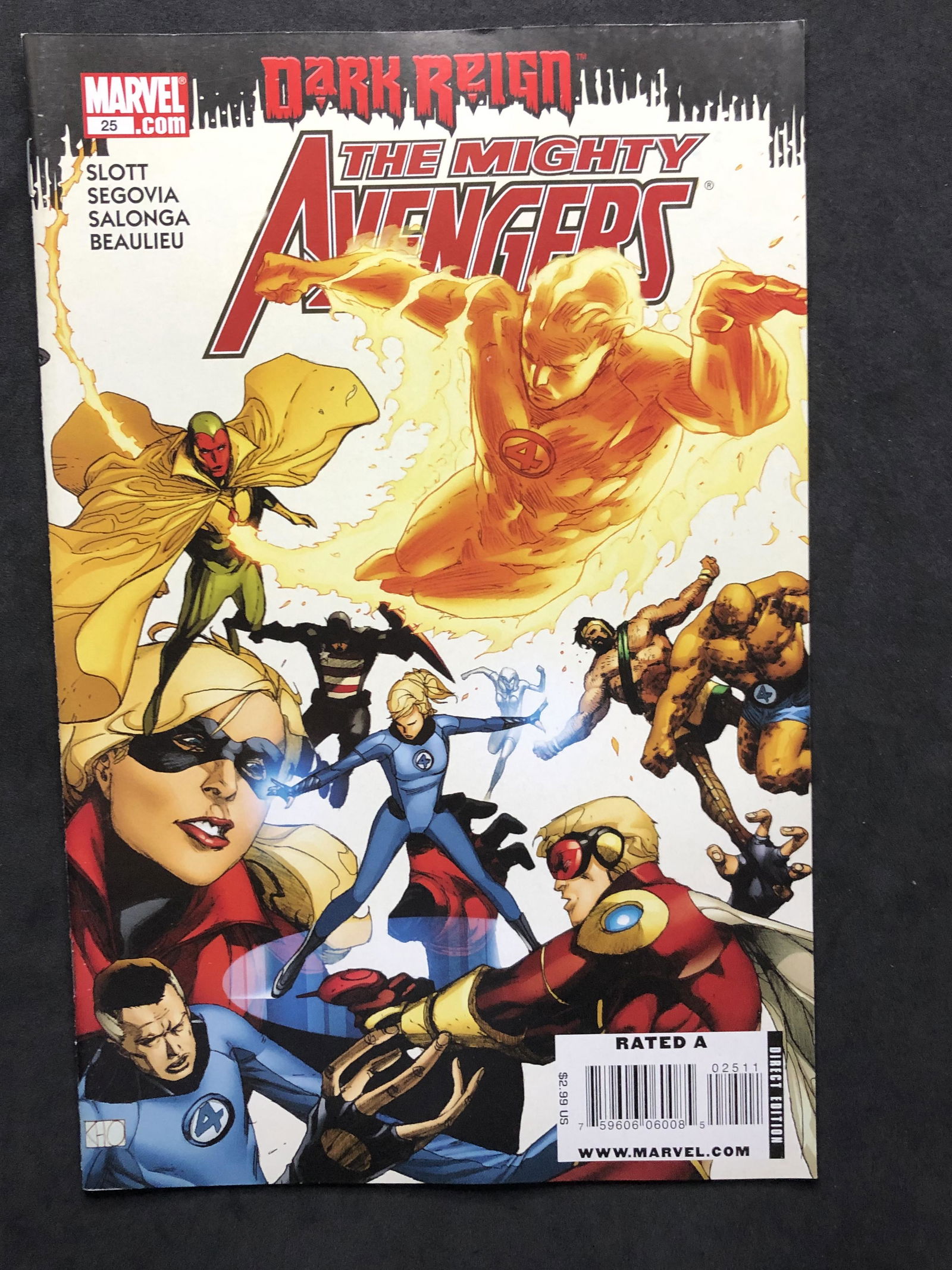 Marvel The Mighty Avengers Comic Book (1 of 1)