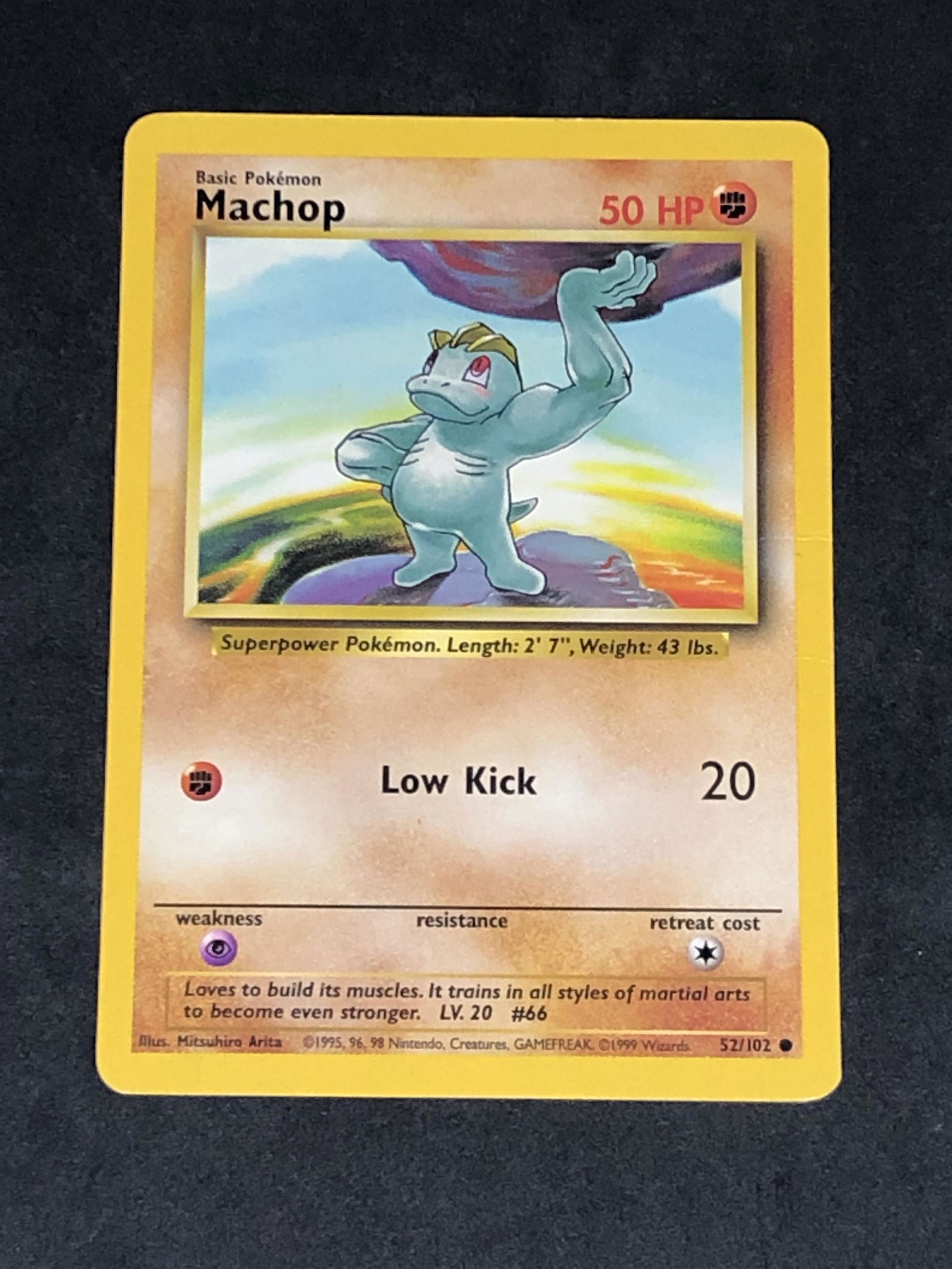 Vintage Base Set Machop Pokemon Card (1 of 1)