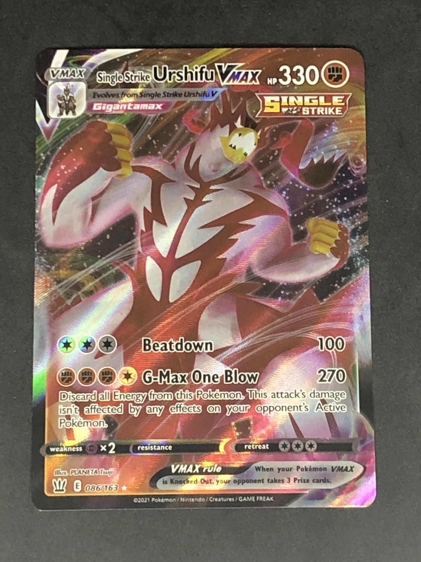 Single Strike Urshify VMAX Pokemon Card (1 of 1)