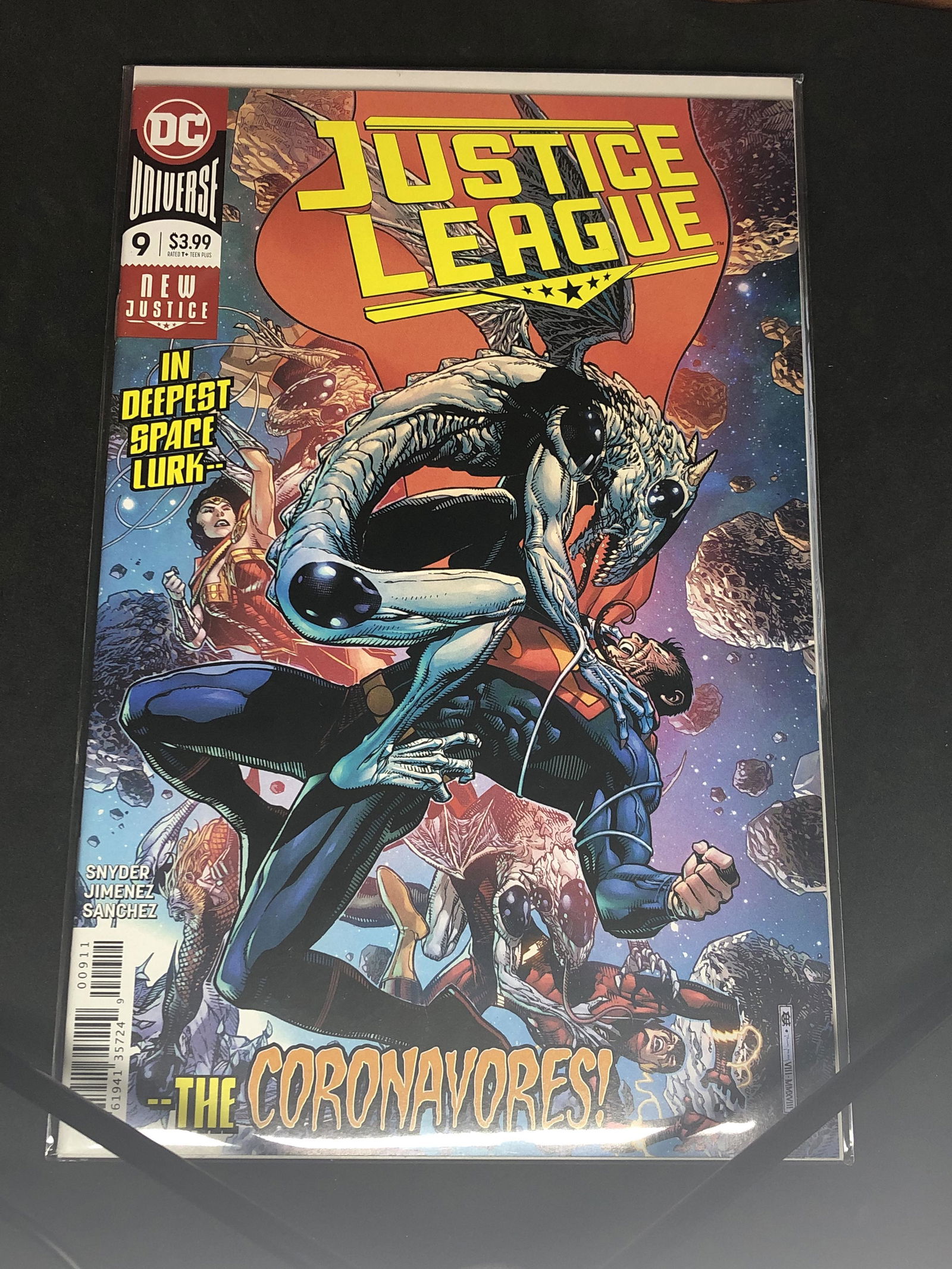 DC Justic League Collectible Comic Book (1 of 1)