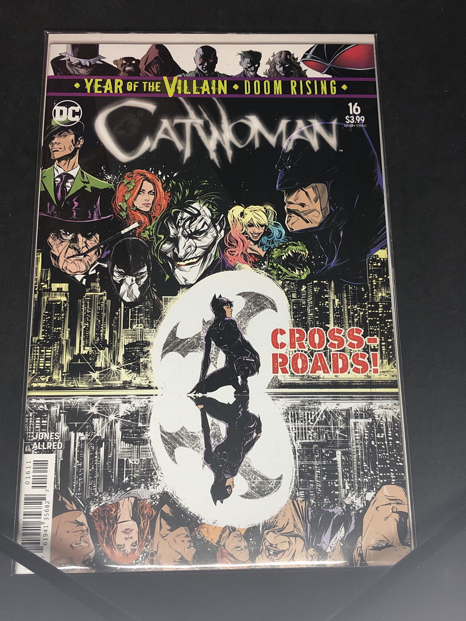 DC Catwoman Collectible Comic Book (1 of 1)