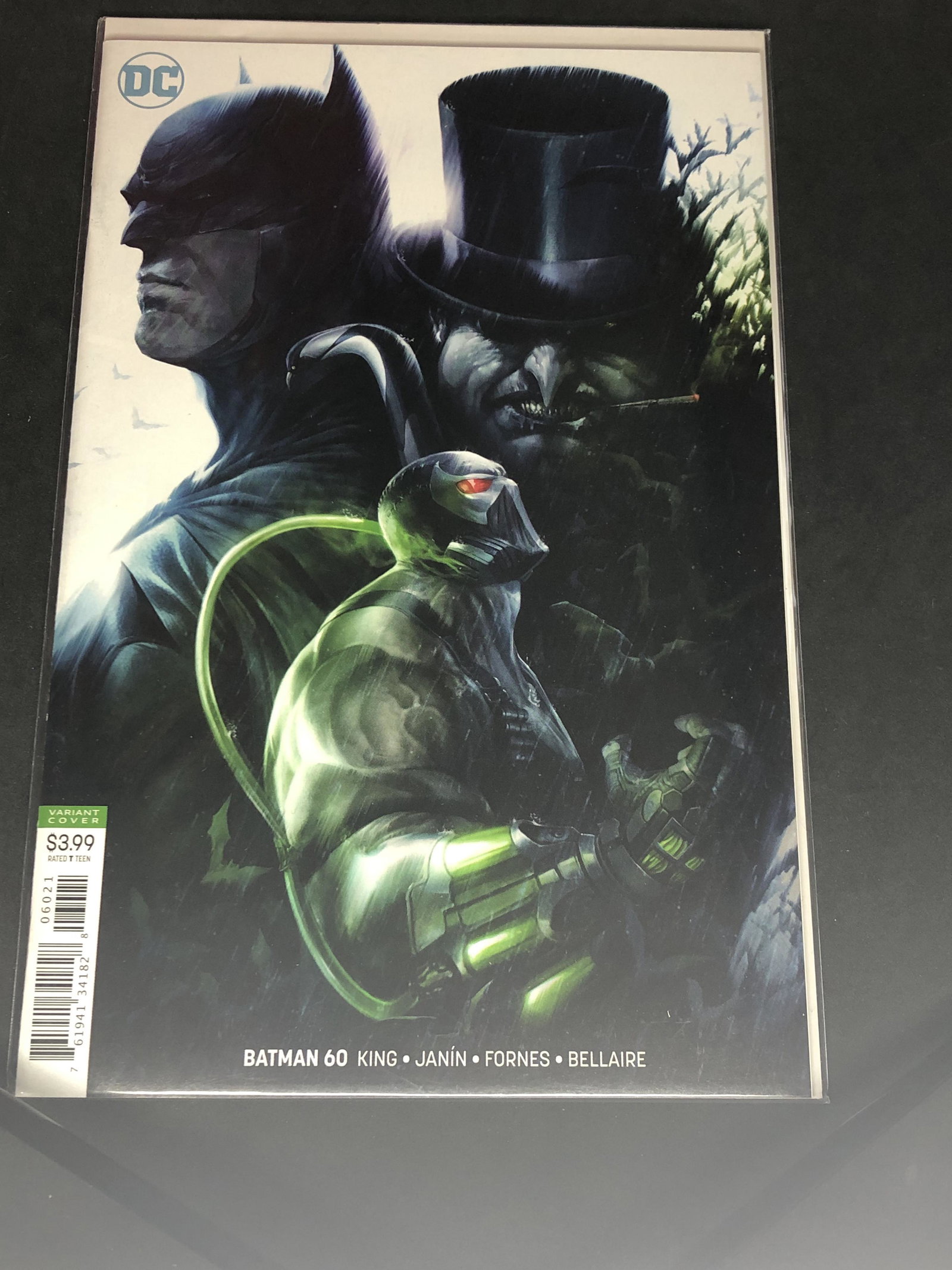 DC Batman Collectible Comic Book: DC Batman Collectible Comic Book
