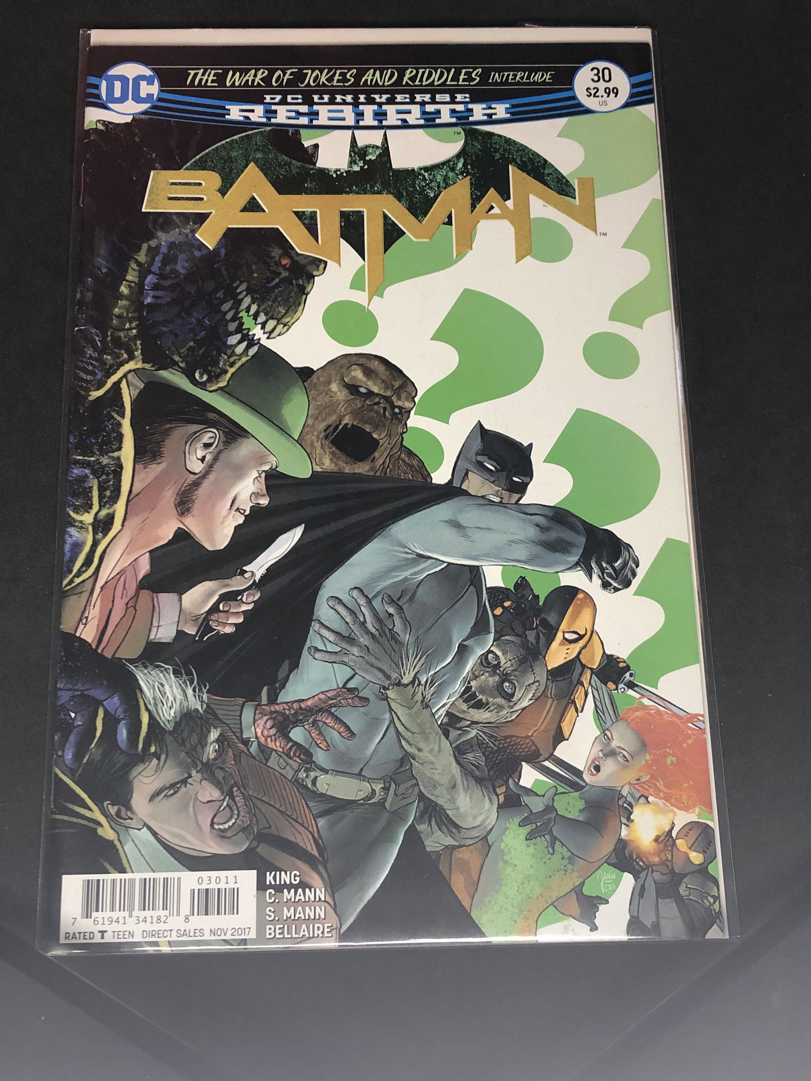 DC Batman Collectible Comic Book: DC Batman Collectible Comic Book