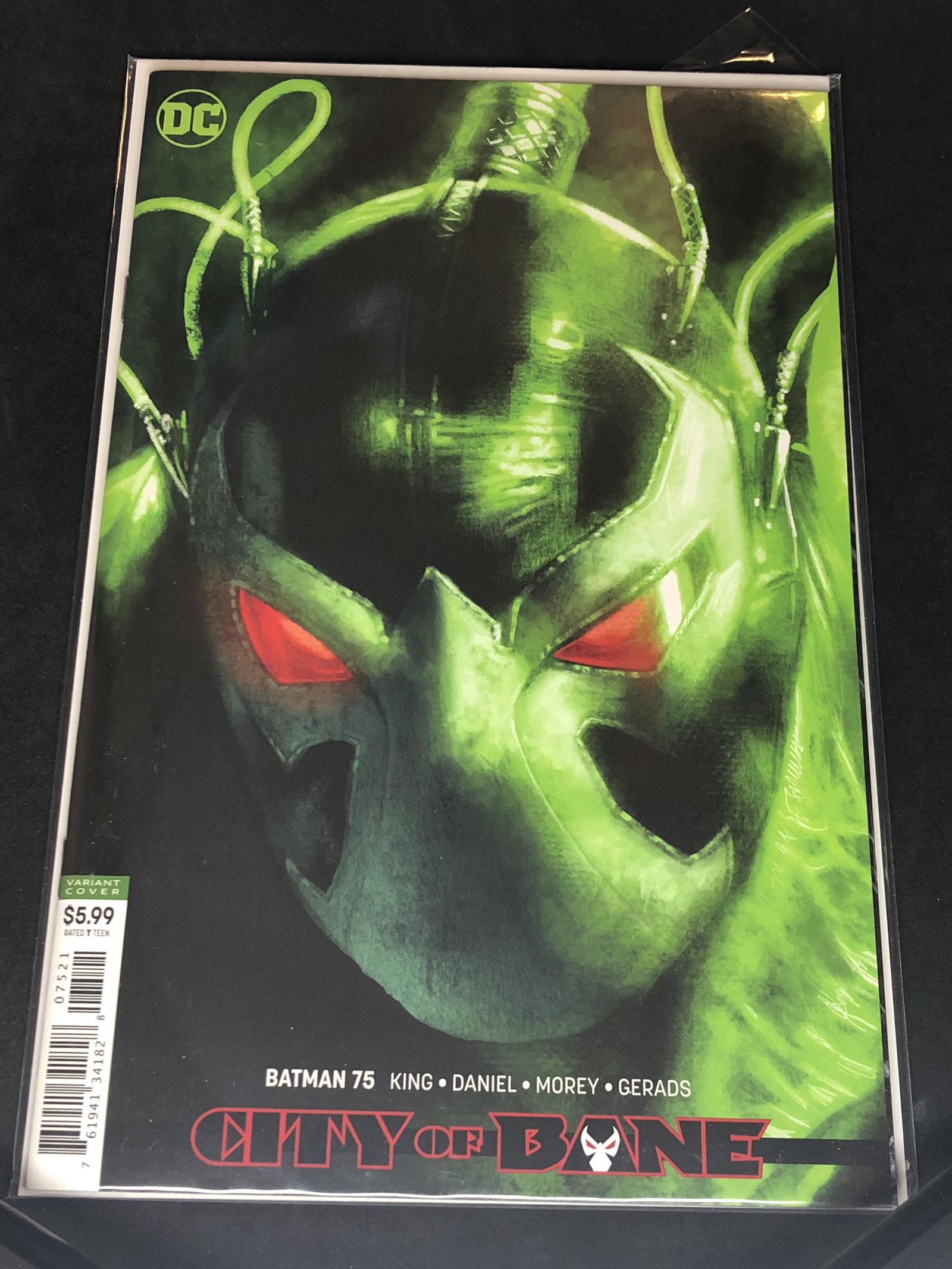 DC Batman Collectible Comic Book: DC Batman Collectible Comic Book