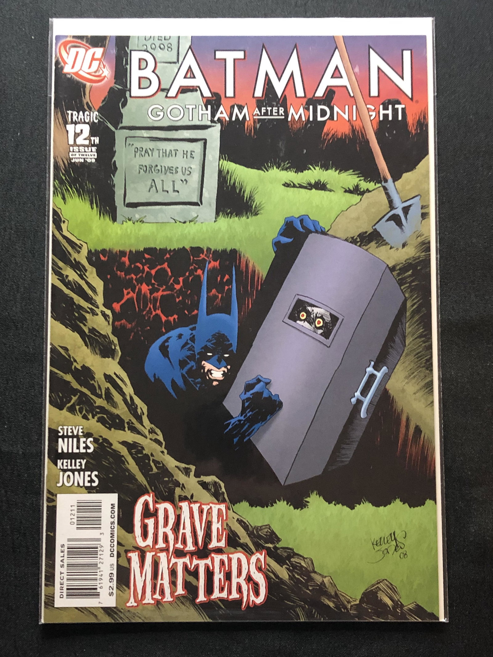 DC Batman Collectible Comic Book: DC Batman Collectible Comic Book