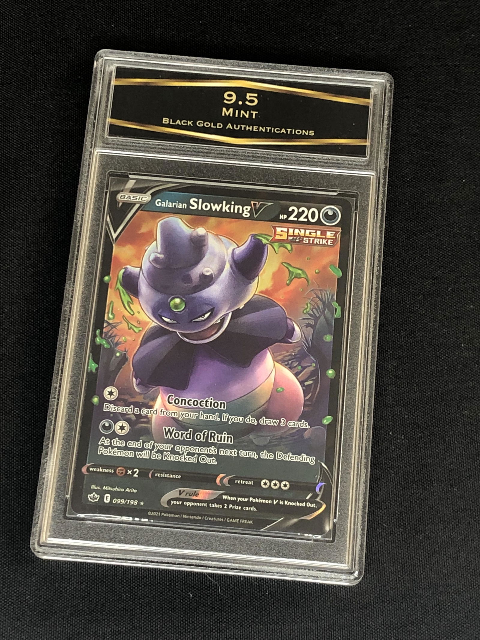 Galarian Slowking V Single Strike Graded BGA 9.5 (1 of 1)