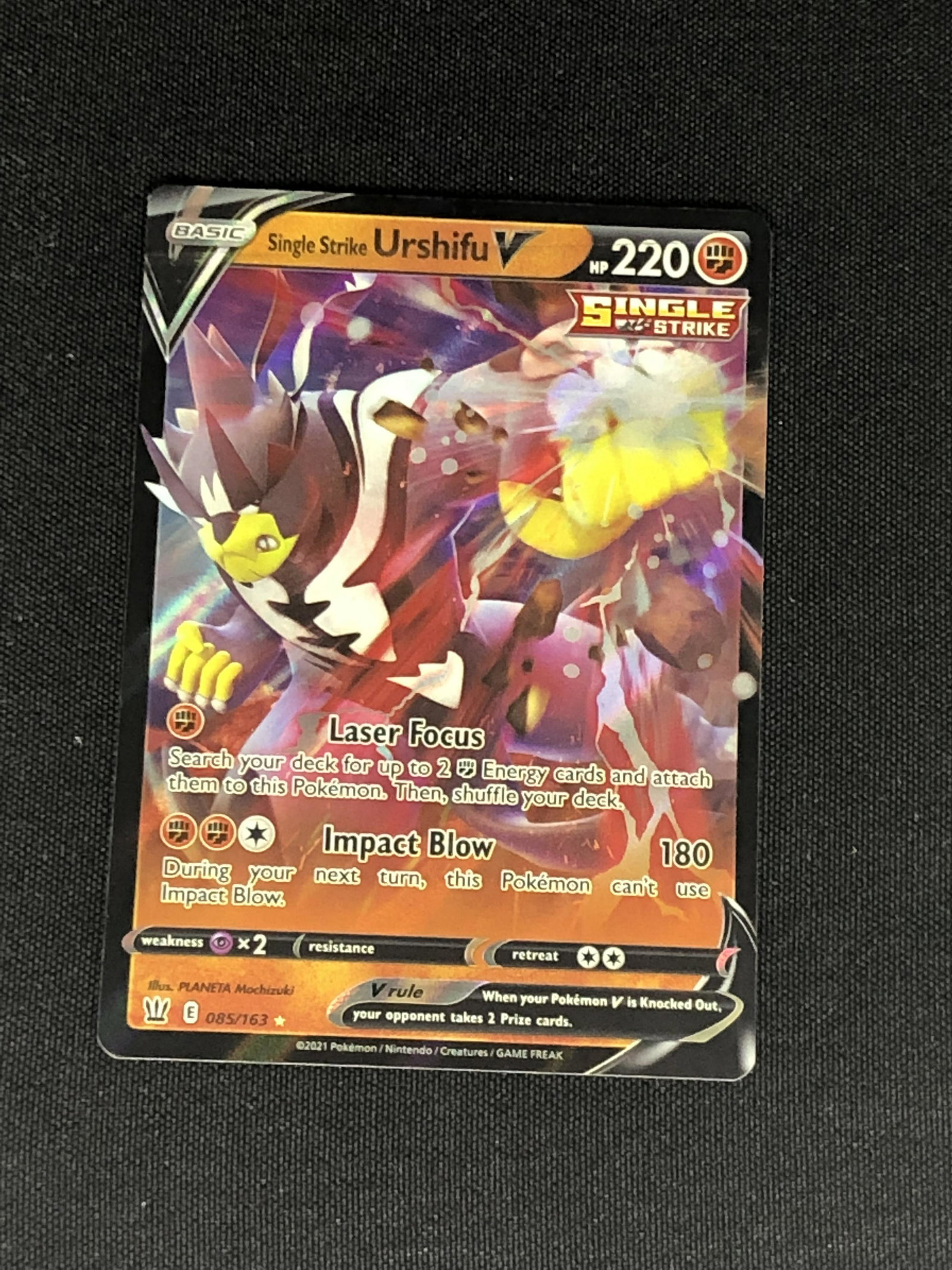Single Strike Urshifu V Pokemon Card (1 of 1)