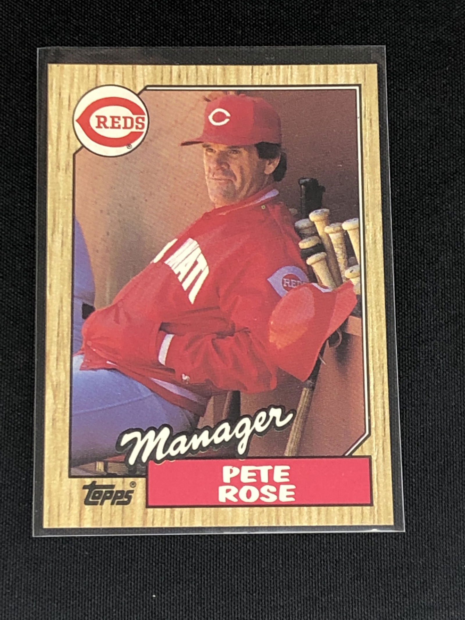 Pete Rose Topps Baseball Card (1 of 1)