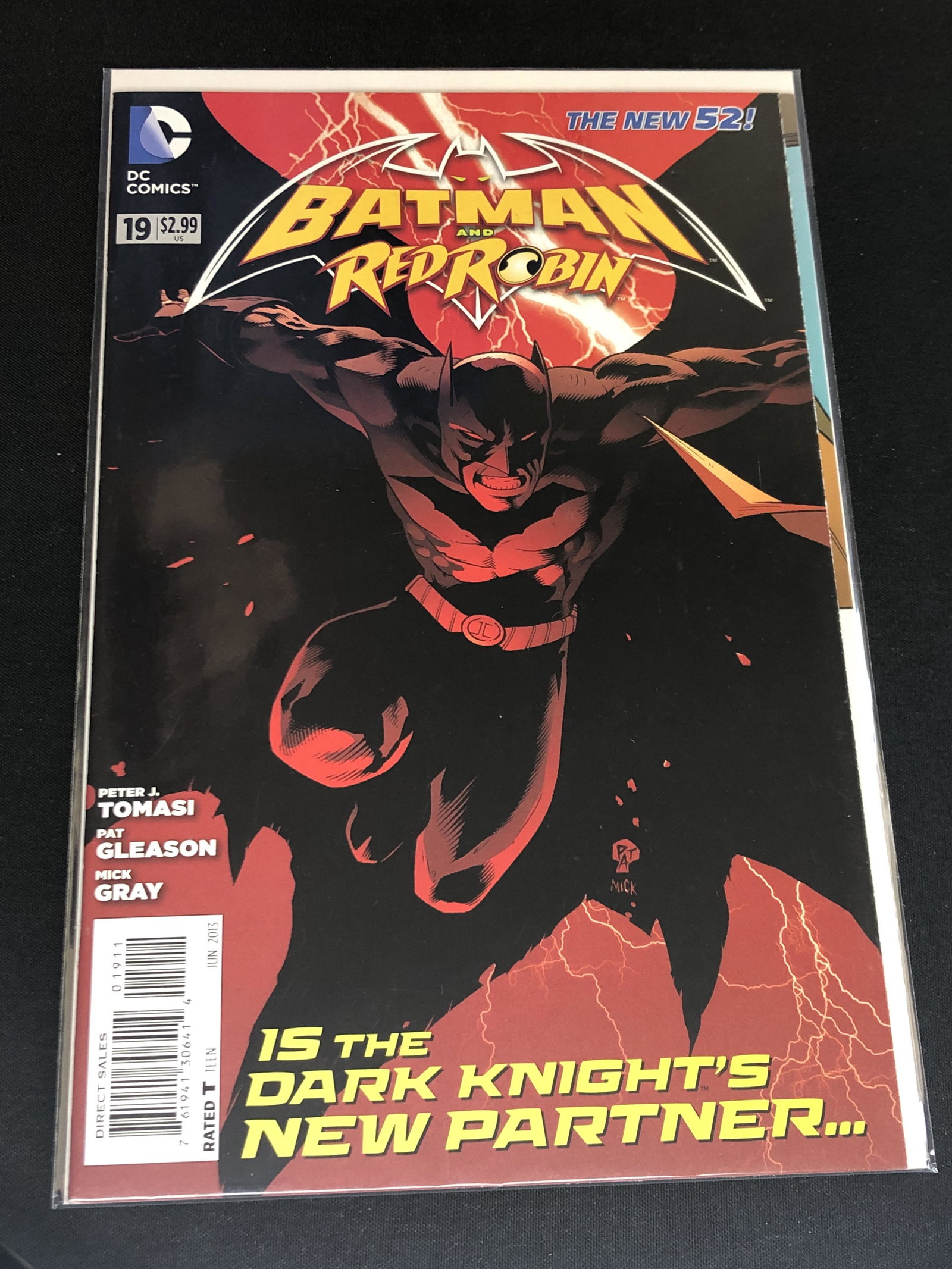 DC Batman Collectible Comic Book: DC Batman Collectible Comic Book