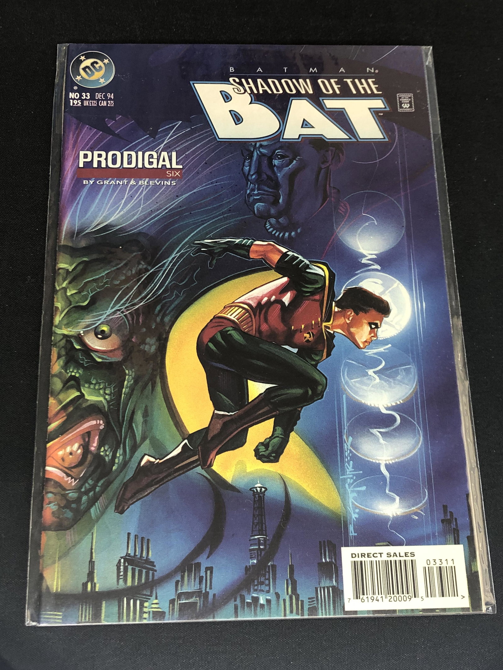 DC Batman Collectible Comic Book: DC Batman Collectible Comic Book