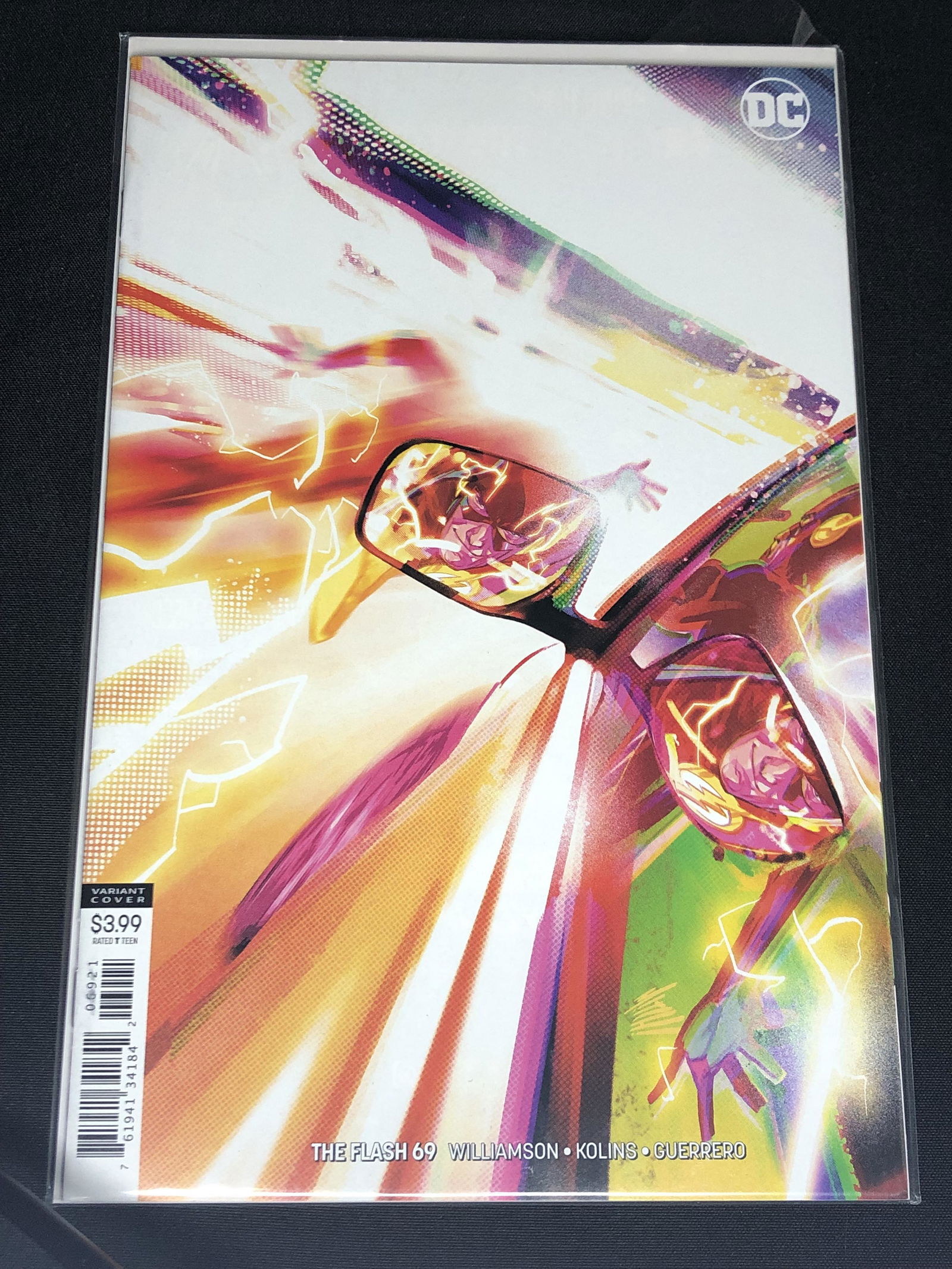 DC The Flash Collectible Comic Book (1 of 1)