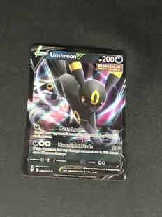 Single Strike Umbreon V Pokemon Card: Single Strike Umbreon V Pokemon Card