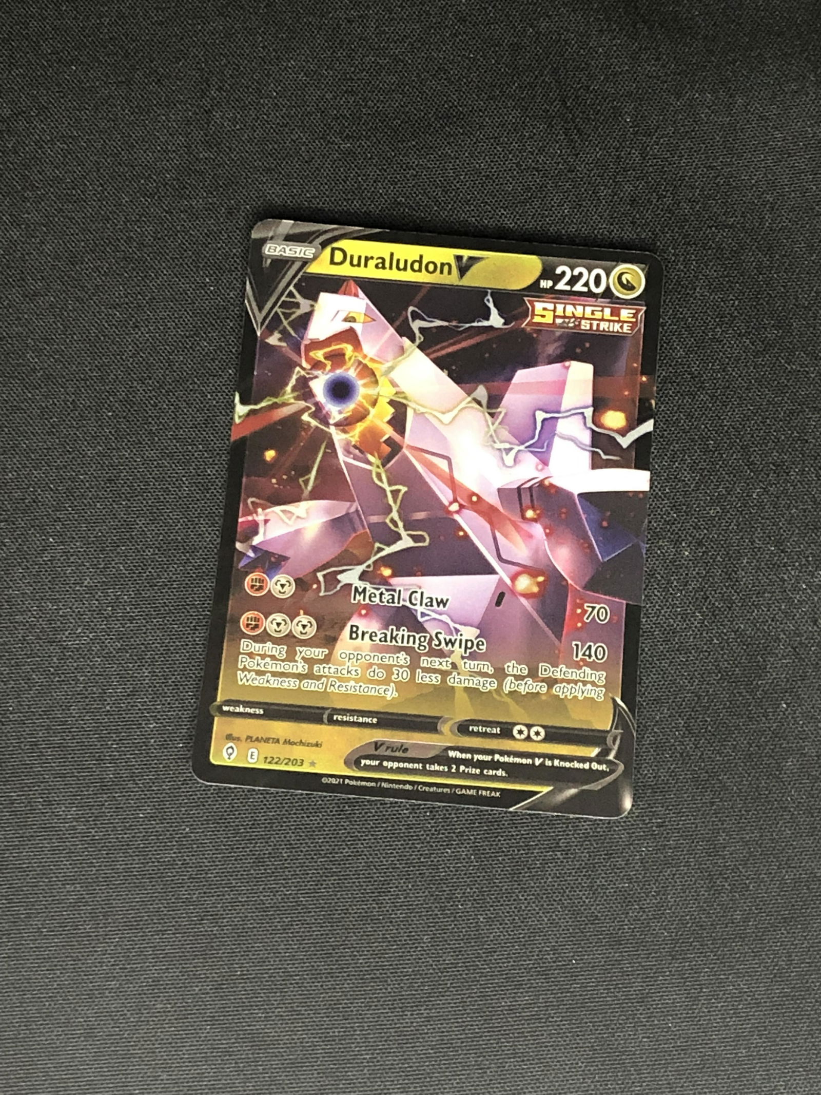 Single Strike Duraludon V Pokemon Card (1 of 1)
