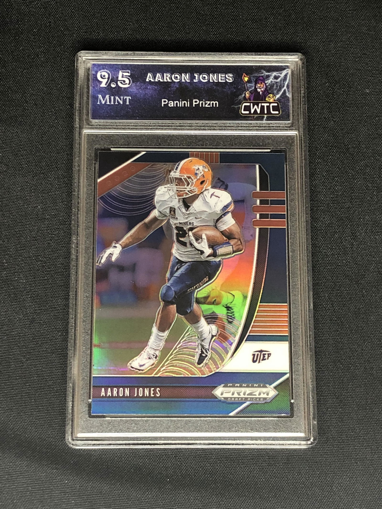 Aaron Jones Panini Blue Prizm Graded CWTC 9.5 (1 of 1)