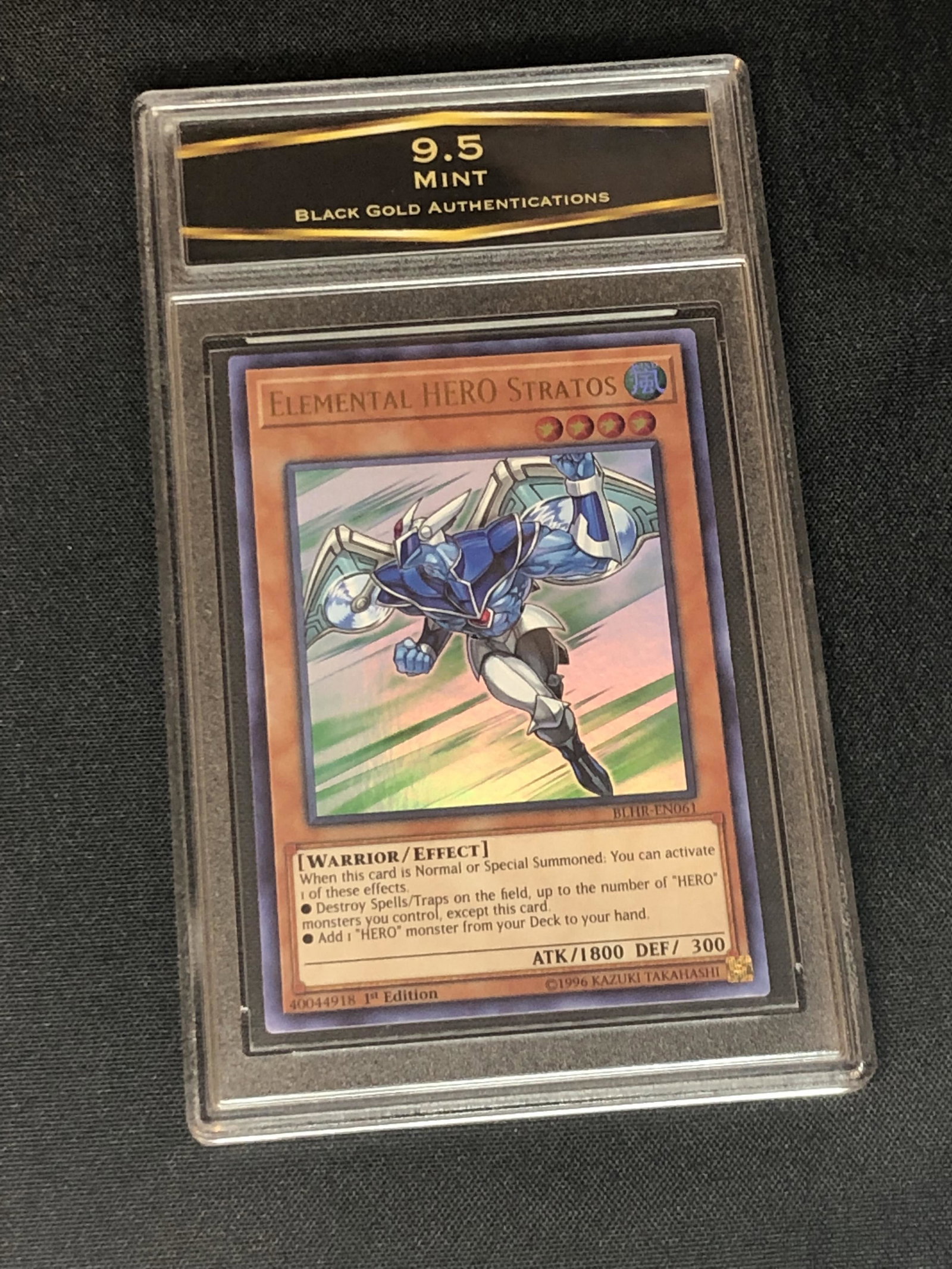 Elemental Hero Stragtos Graded BGA 9.5 (1 of 1)