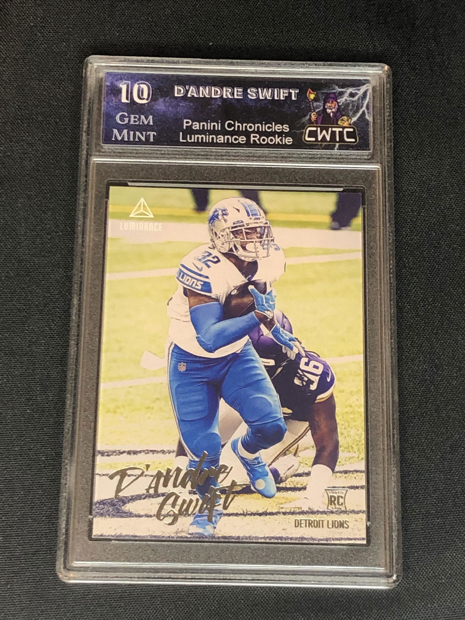 D'Andre Swift Panini Luminance Rookie Graded CWTC 10 (1 of 1)