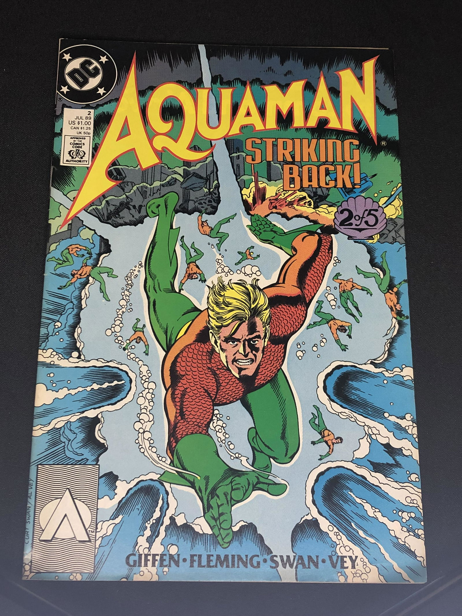 DC Aquaman Collectible Comic Book (1 of 1)