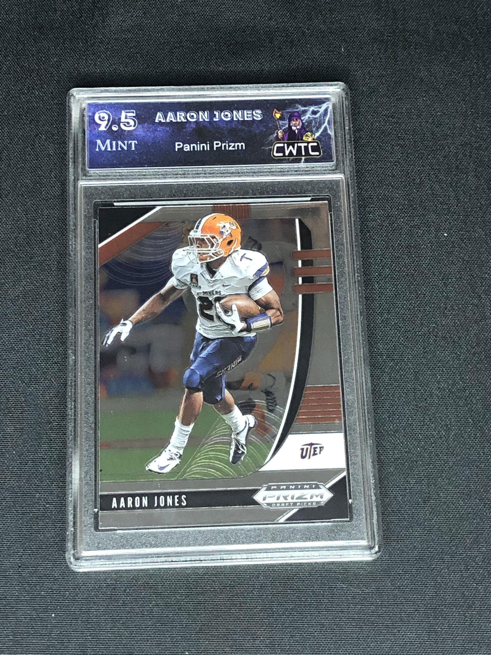 Aaron Jones Panini Prizm Graded CWTC 9.5 (1 of 1)