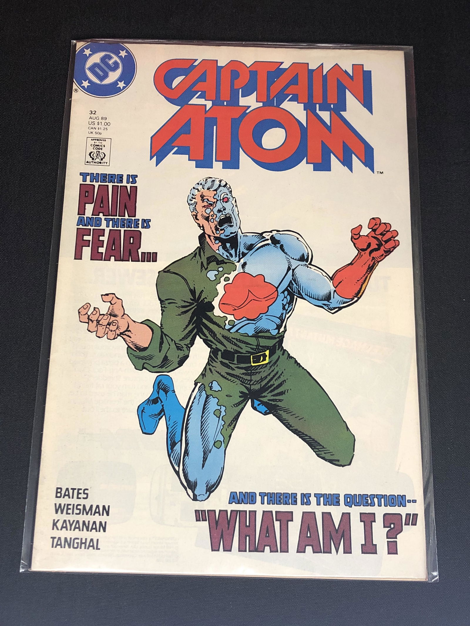 DC Captain Atom Comic Book (1 of 1)