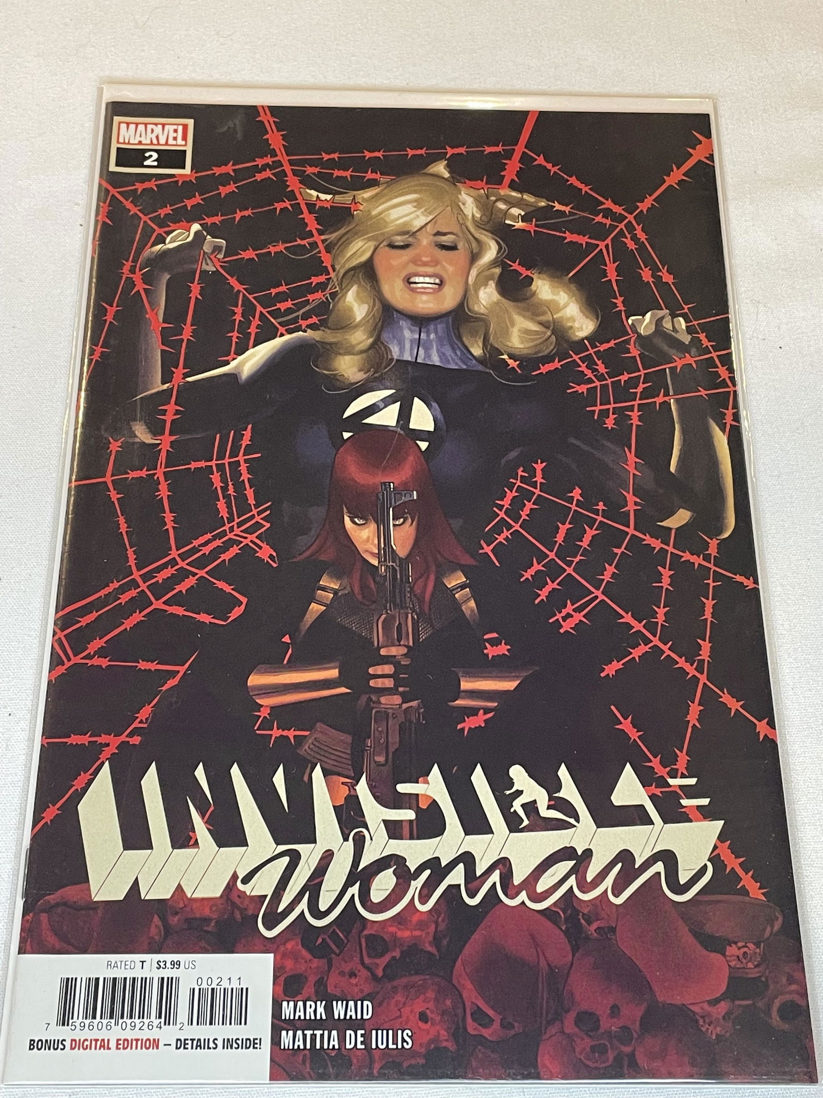 Marvel Invisible Woman #2 Comic Book (1 of 1)