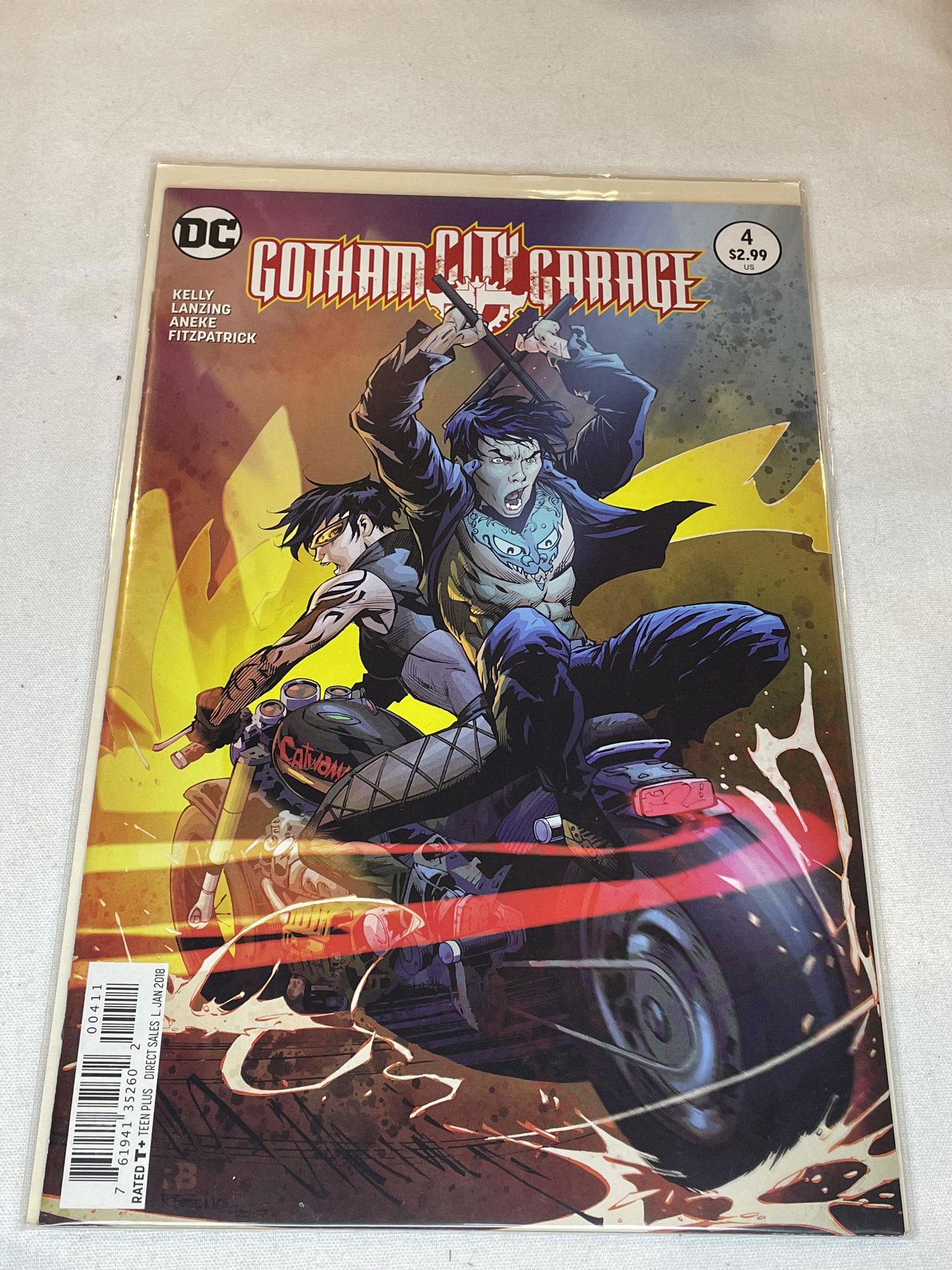 DC Gotham City Garage Comic Book (1 of 1)