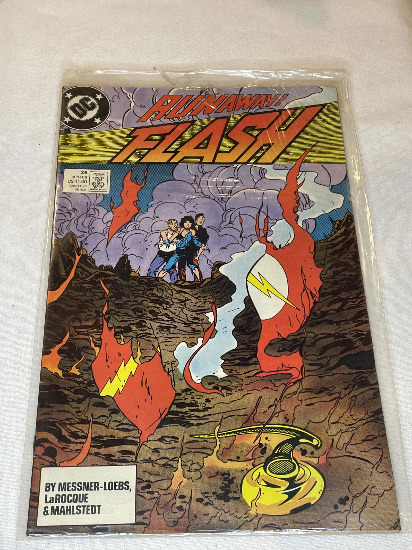 DC Flash Comic Book (1 of 1)