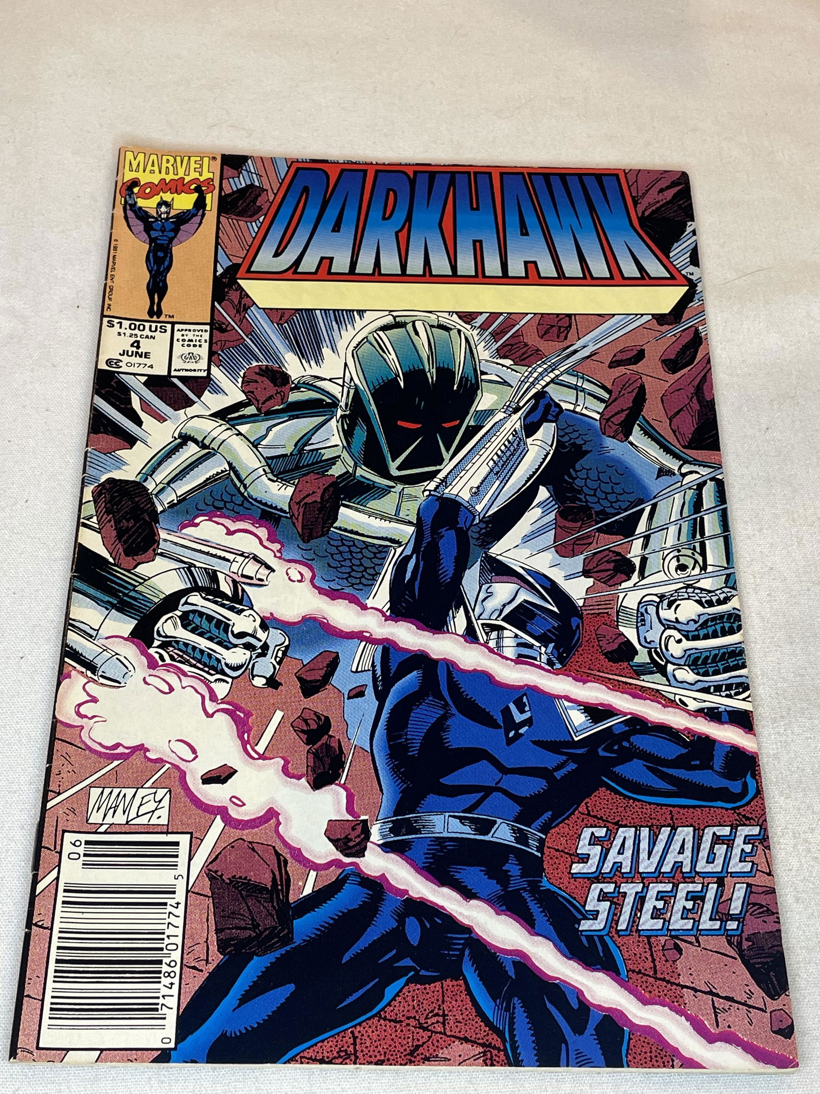 Marvel Darkhawk Comic Book (1 of 1)