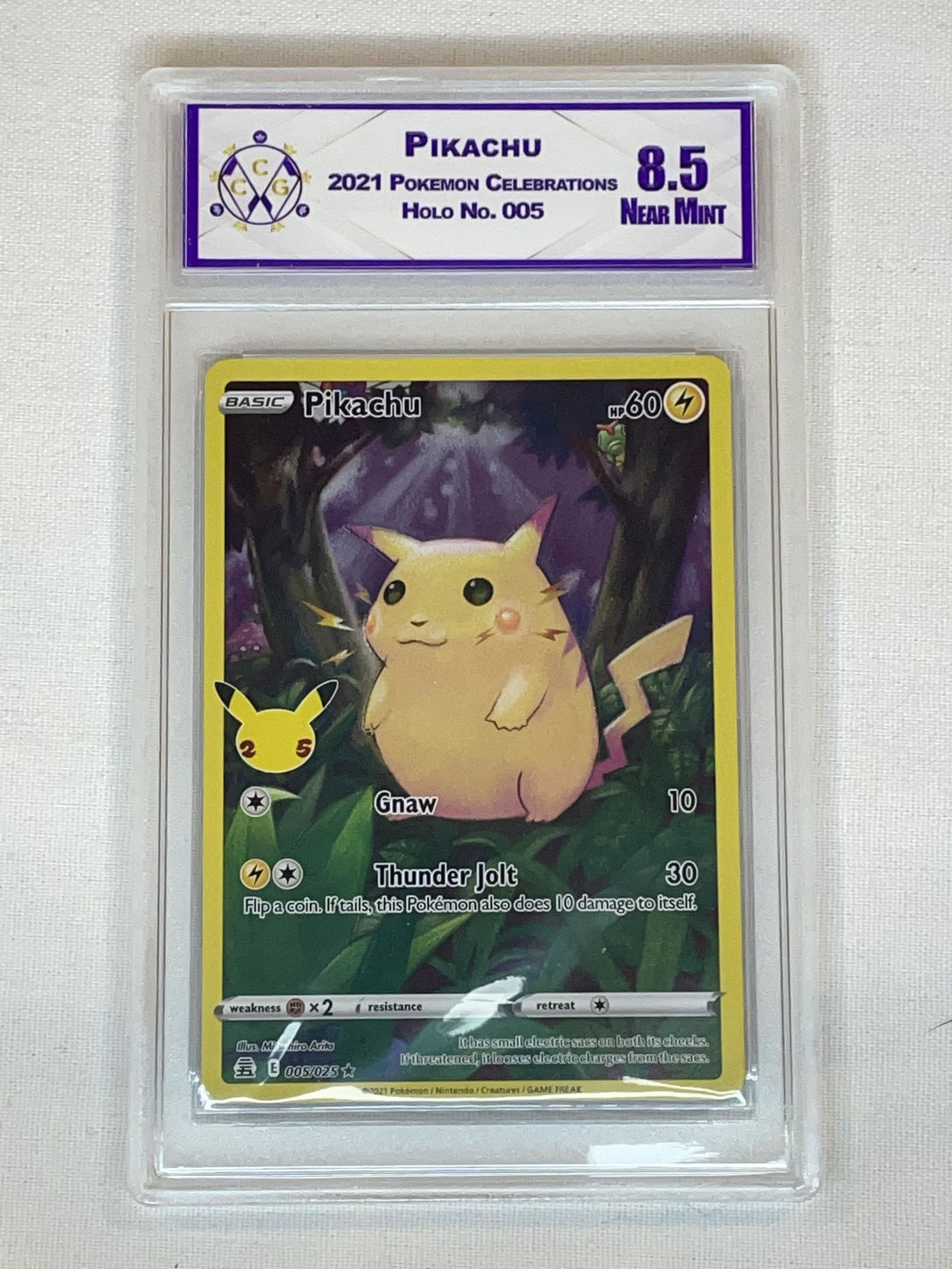 Pikachu CCG Gradd 8.5 (1 of 1)