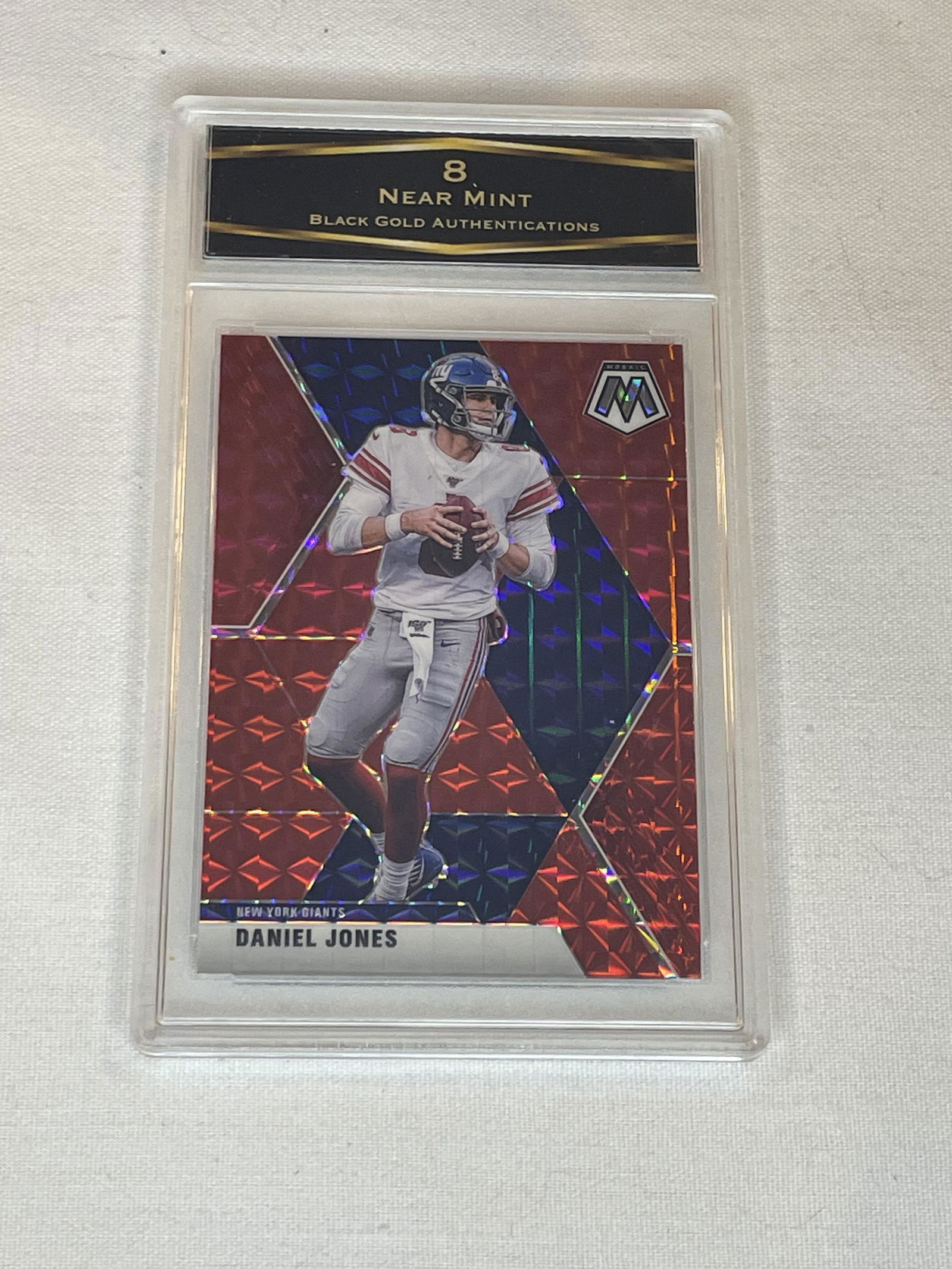 Daniel Jones Panini Red Mosaic Prizm BGA 8 (1 of 1)