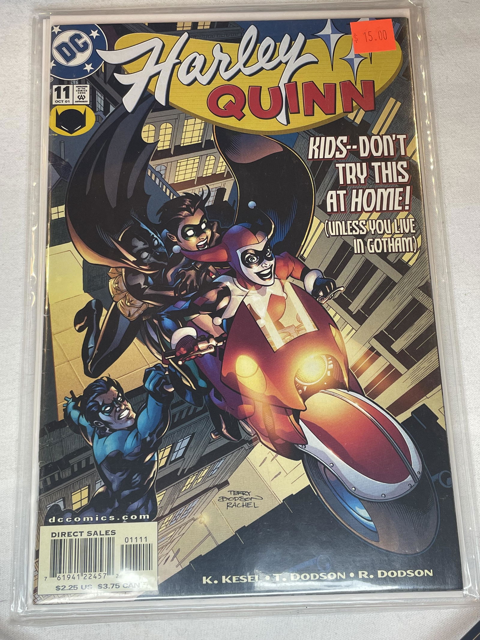 DC Harley Quinn Comic Book (1 of 1)