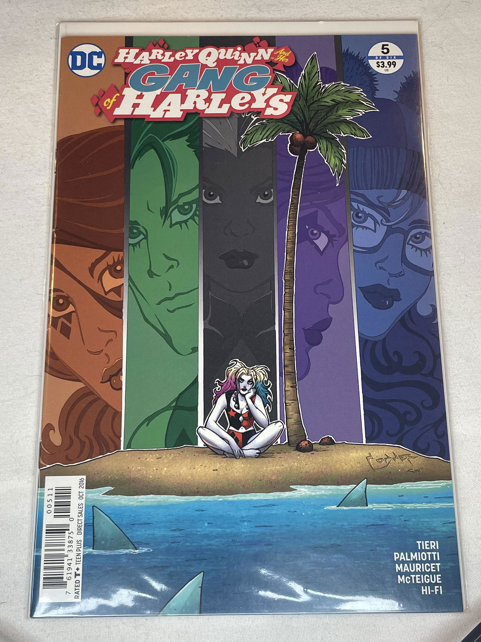 DC Harley Quinn Gang Harleys Comic Book (1 of 1)