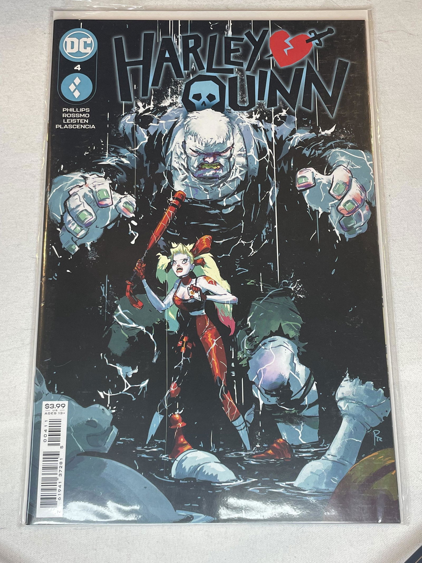 DC Harley Quinn Comic Book (1 of 1)