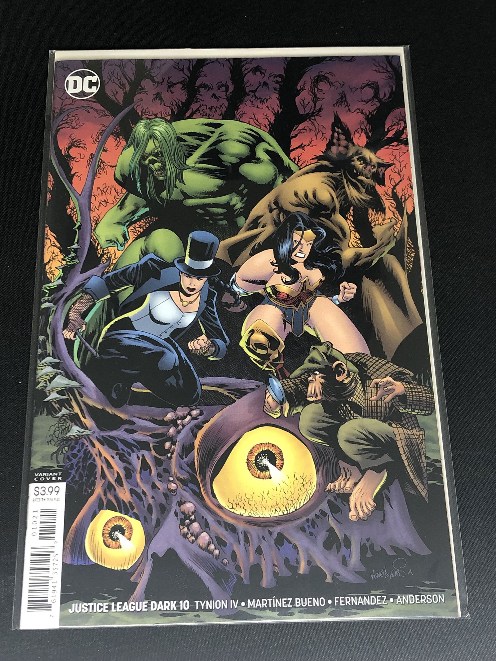 DC Justice League Variant Cover Comic Book (1 of 1)