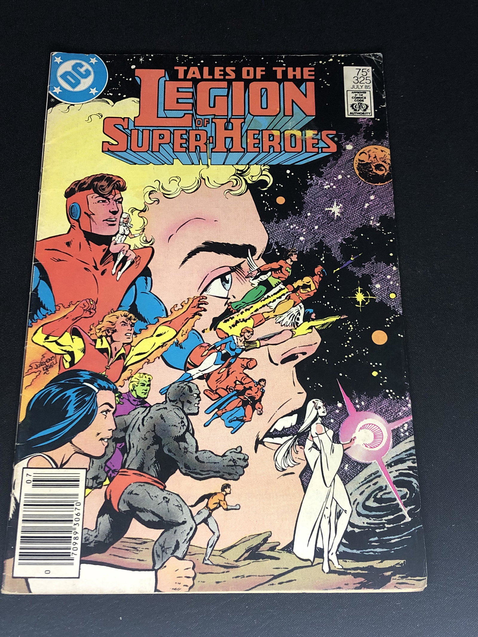 DC Tales of The Legion of Super Heroes Comic Book: DC Tales of The Legion of Super Heroes Comic Book