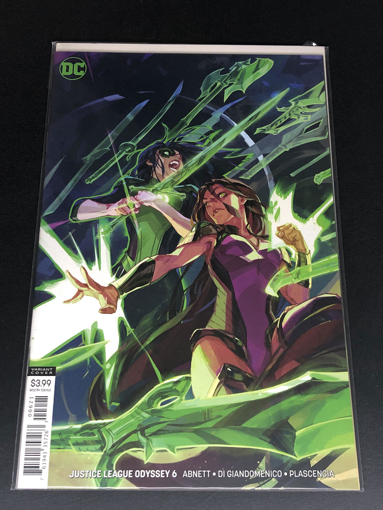 DC Justice League Variant Cover Comic Book (1 of 1)