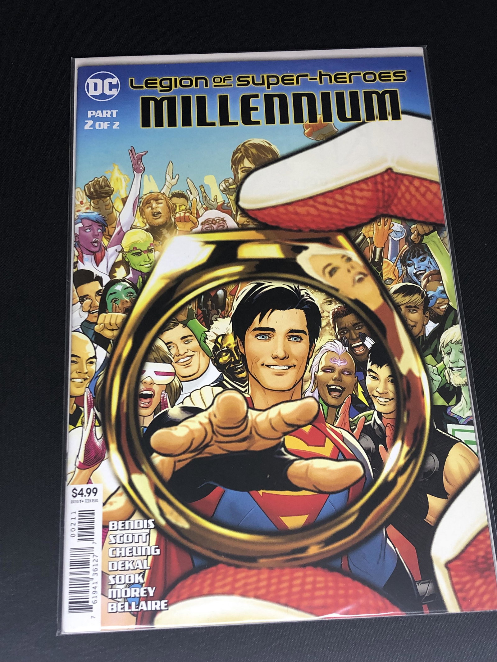 DC Legion of Super-Heroes Comic Book: DC Legion of Super-Heroes Comic Book