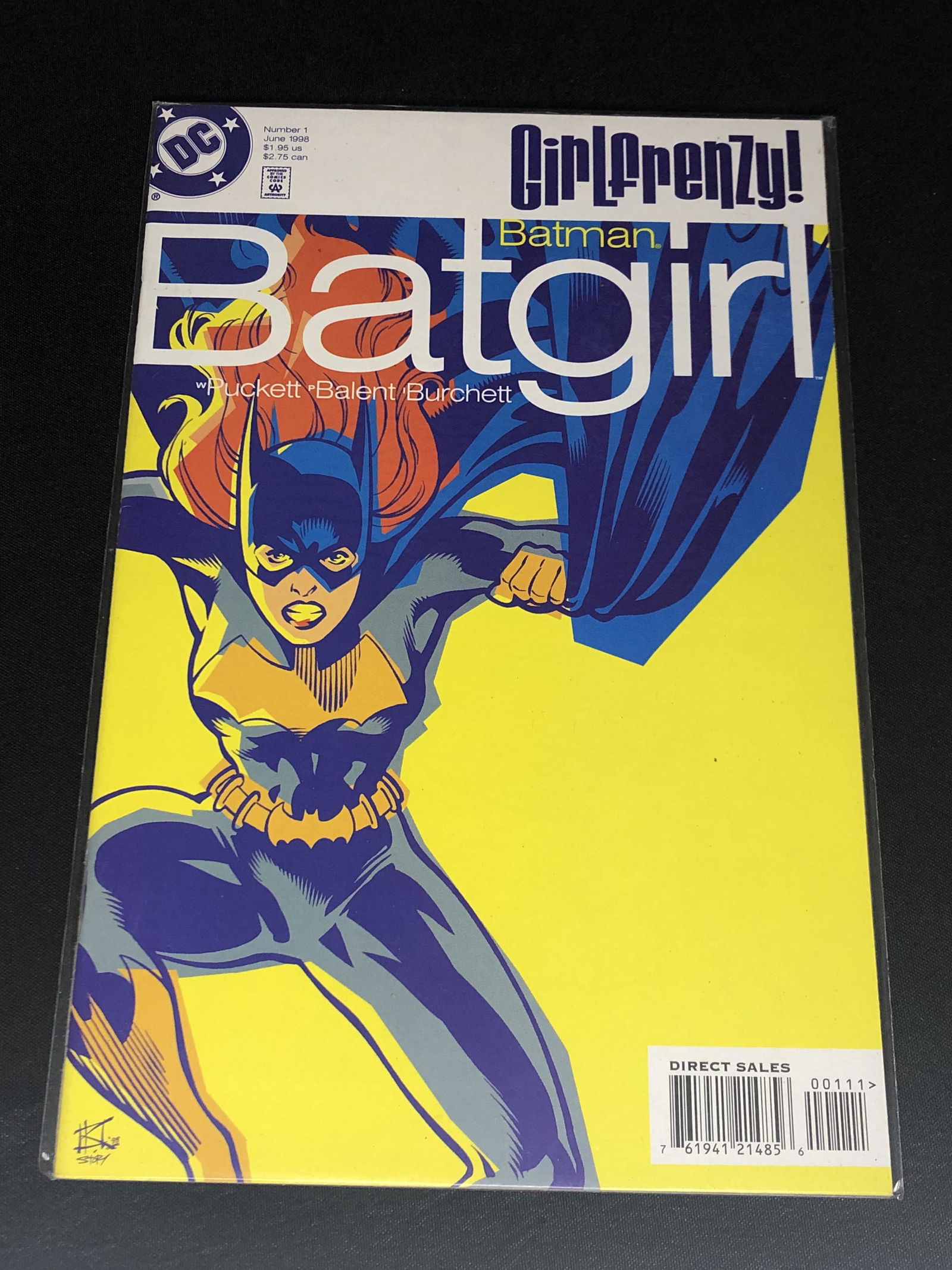 DC Batgirl Comic Book (1 of 1)