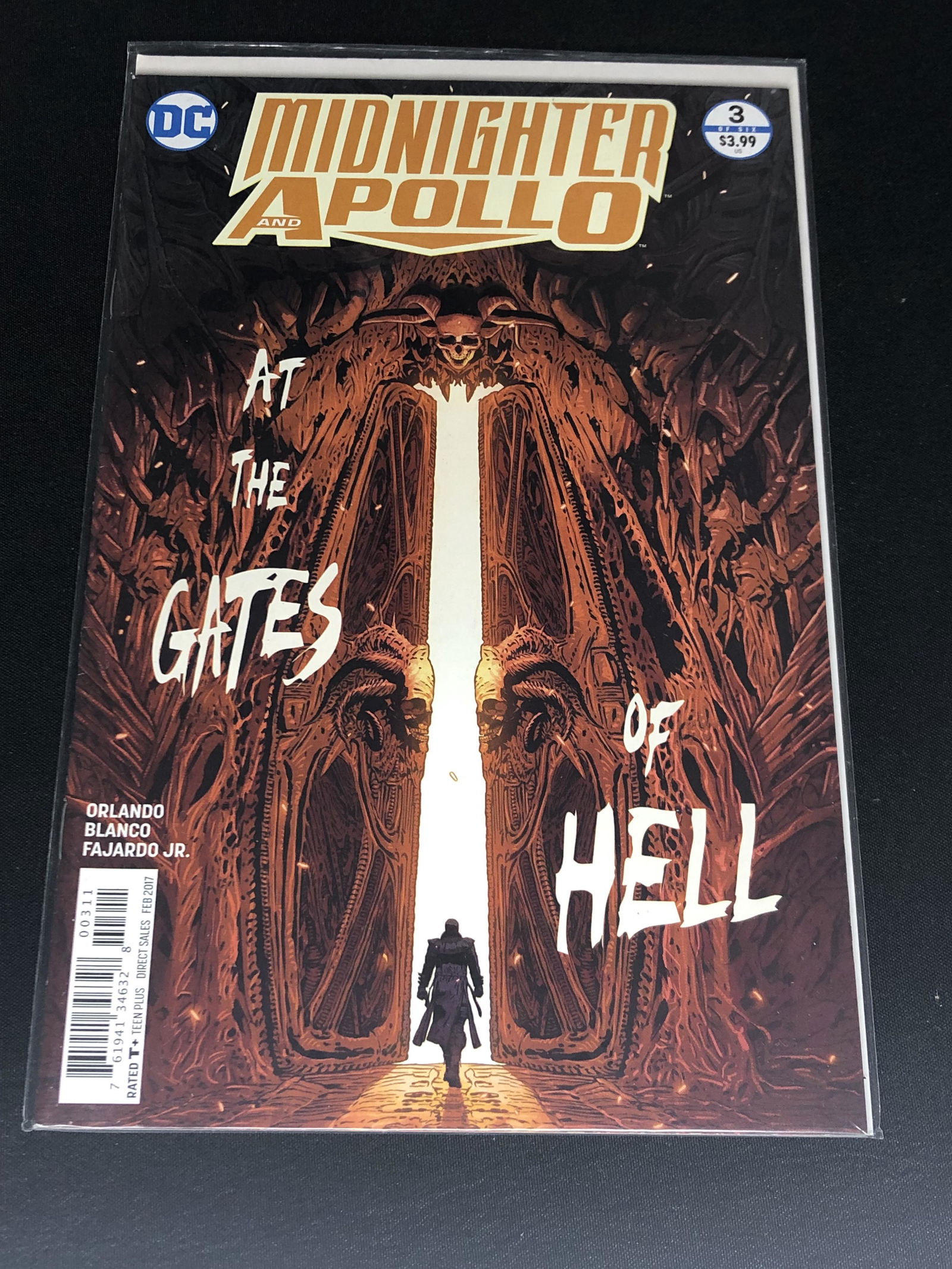 DC Midnighter and Apollo Comic Book: DC Midnighter and Apollo Comic Book