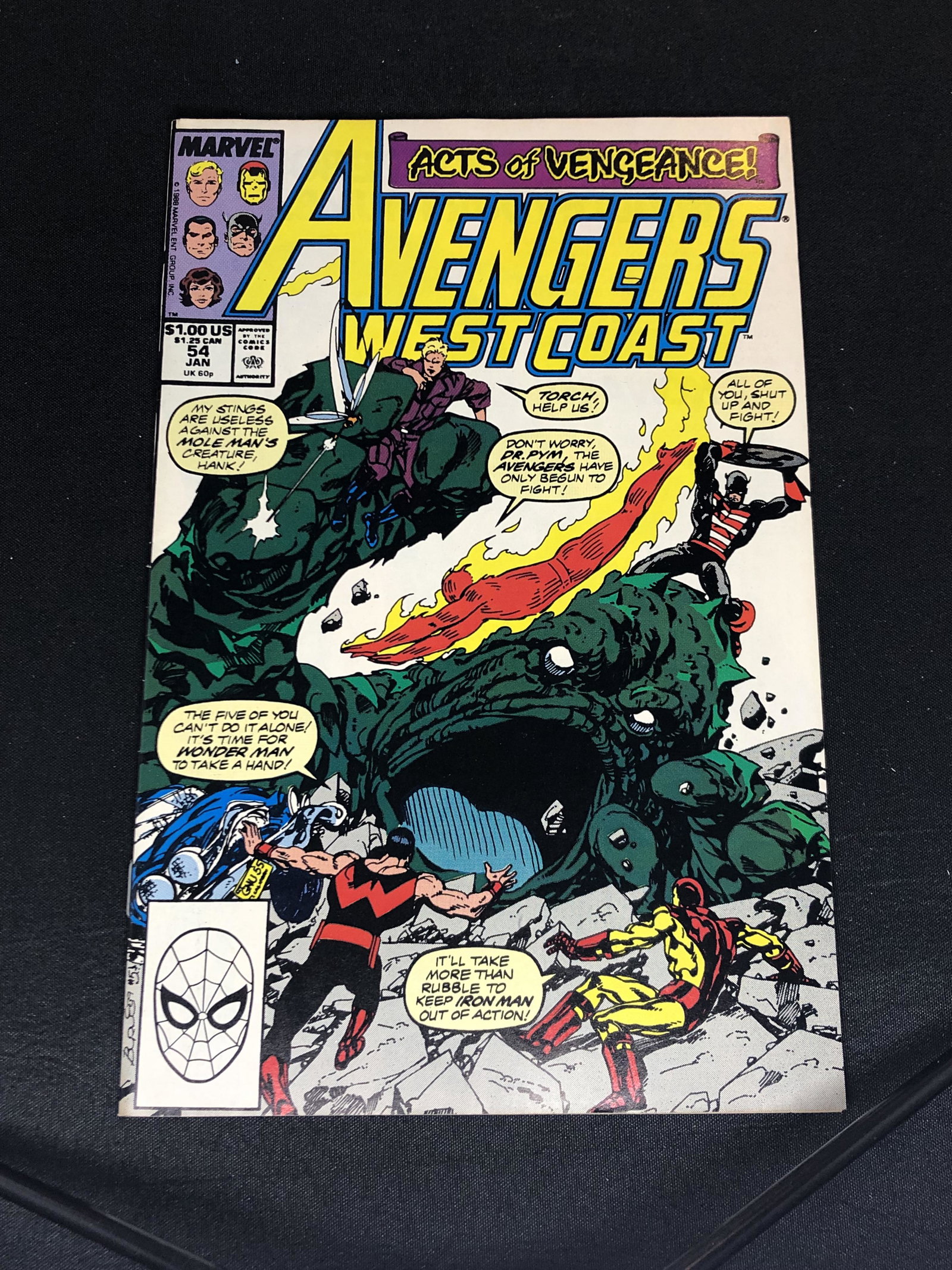 Marvel Avengers Comic Book (1 of 1)