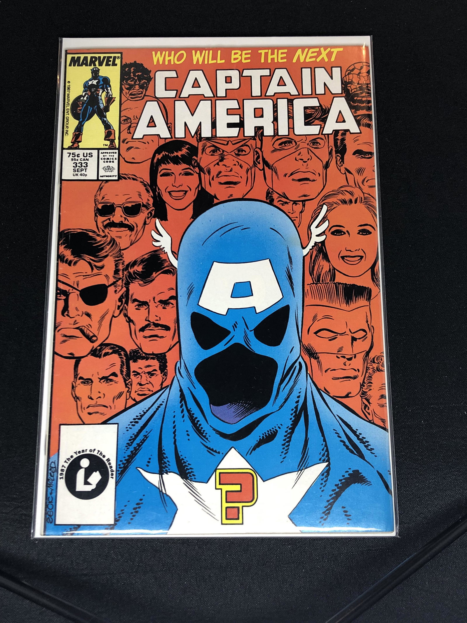 Marvel Captain America Comic Book (1 of 1)