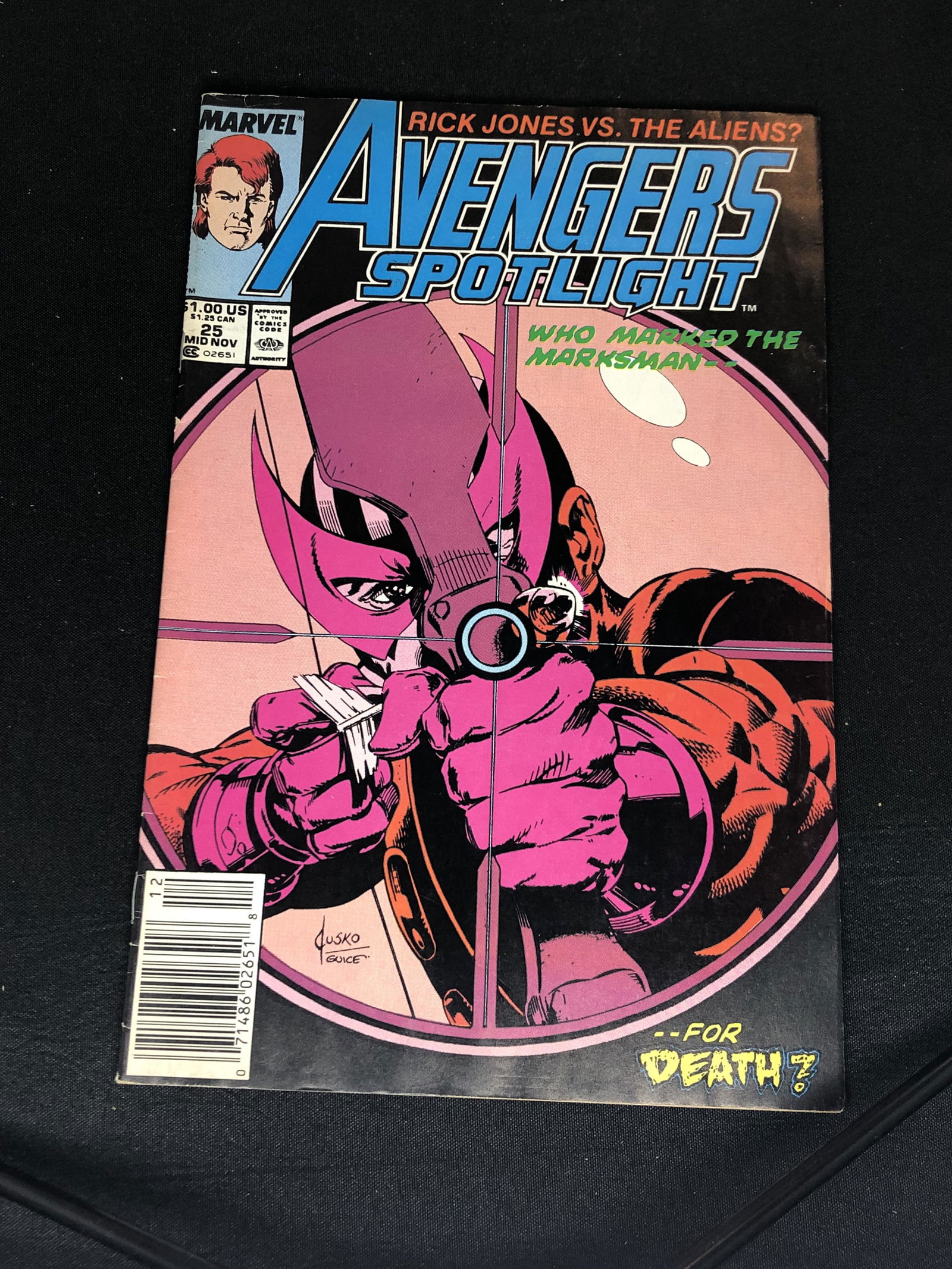 Marvel Avengers Comic Book (1 of 1)