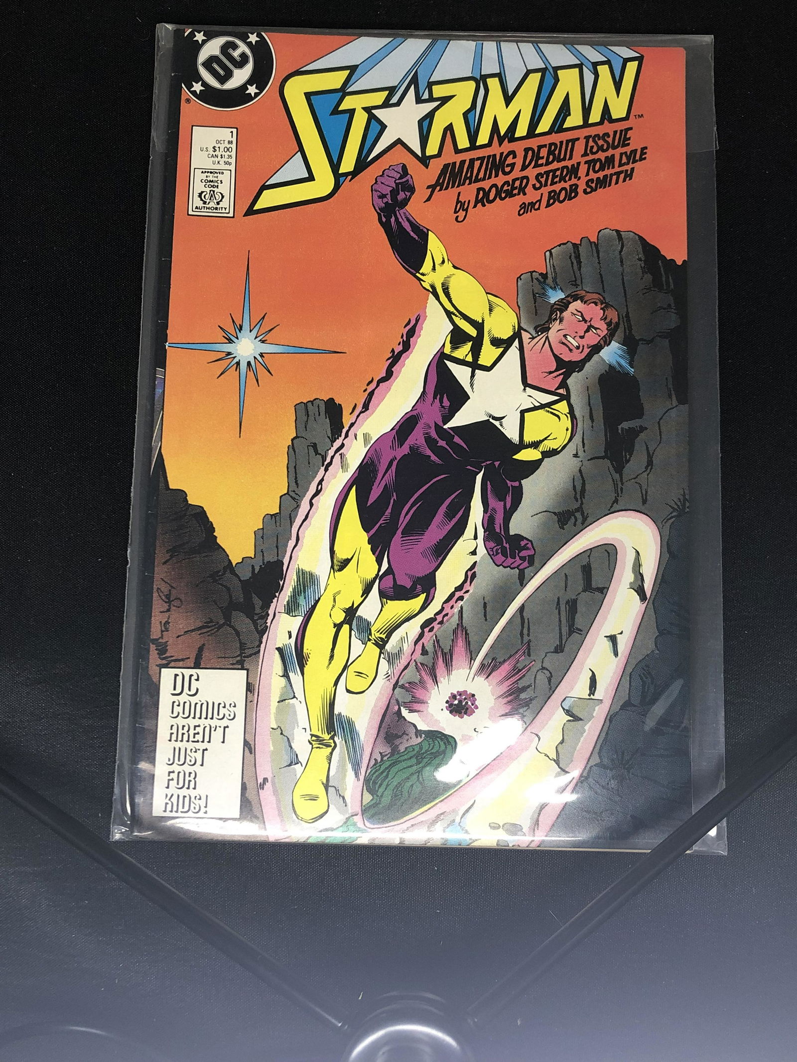 DC Starman Issue No. 1 Comic Book (1 of 1)