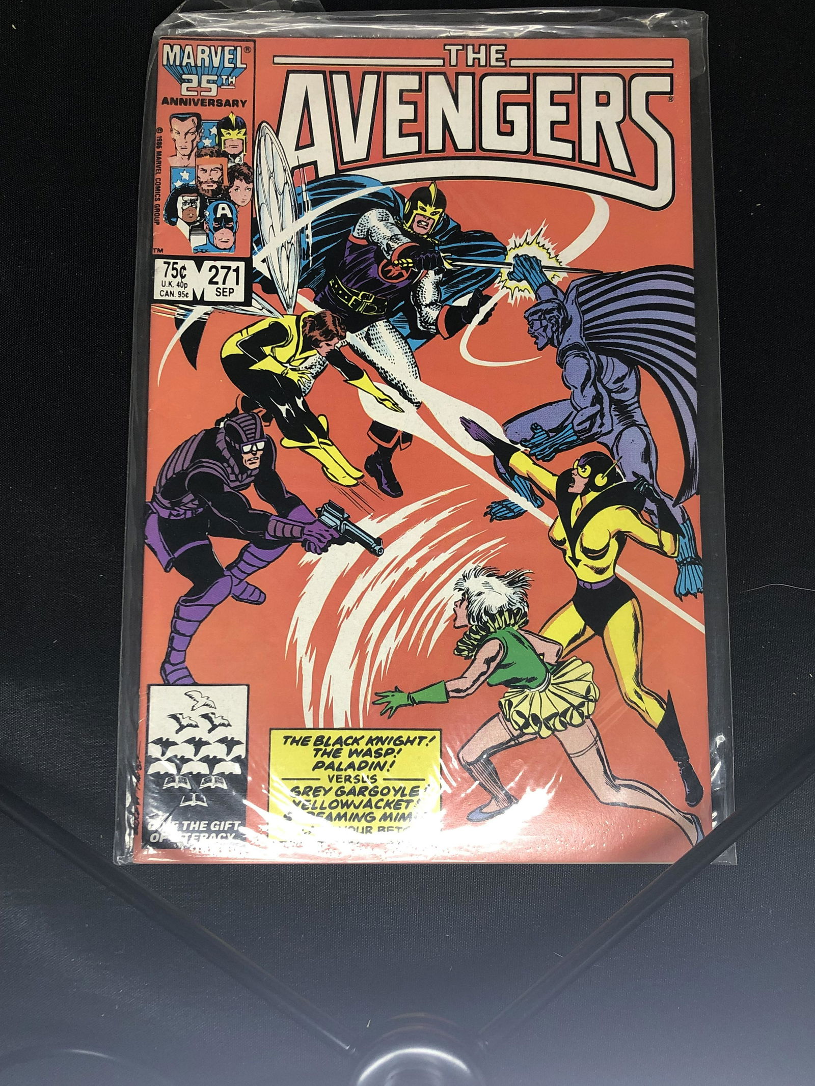 Marvel Avengers Comic Book (1 of 1)