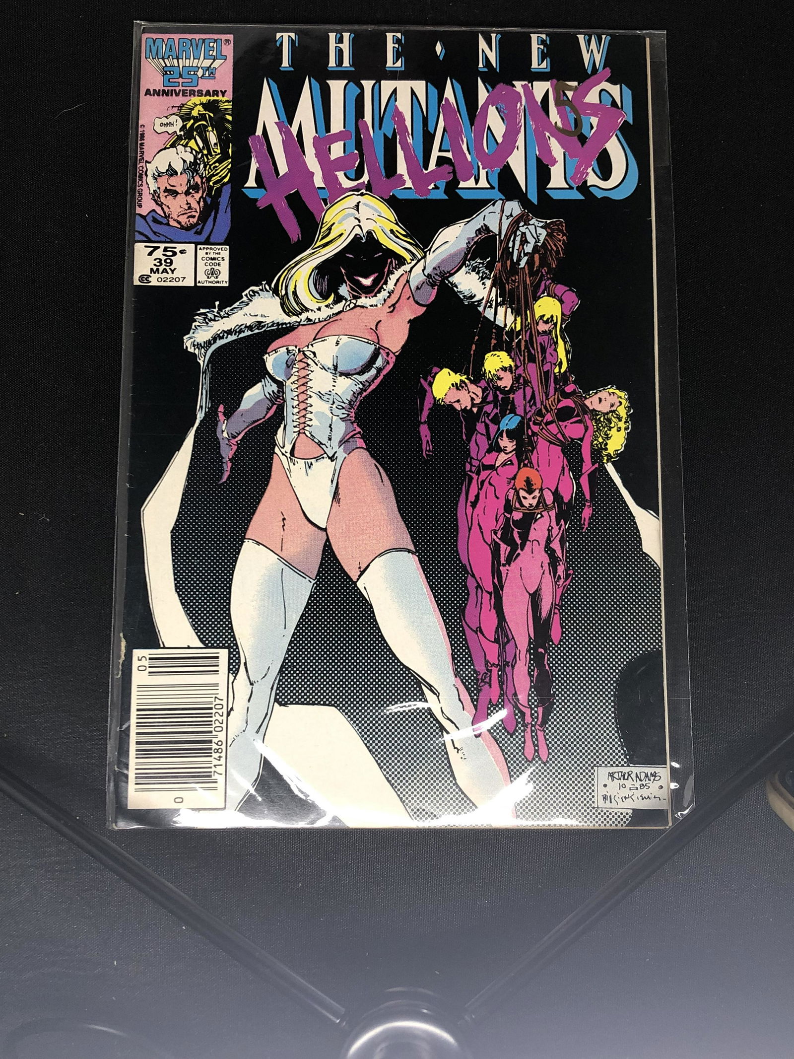 Marvel The New Mutants Comic Book (1 of 1)