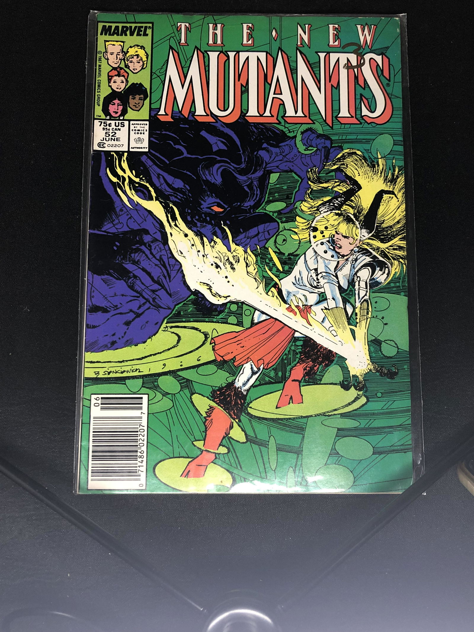 Marvel The New Mutants Comic Book (1 of 1)