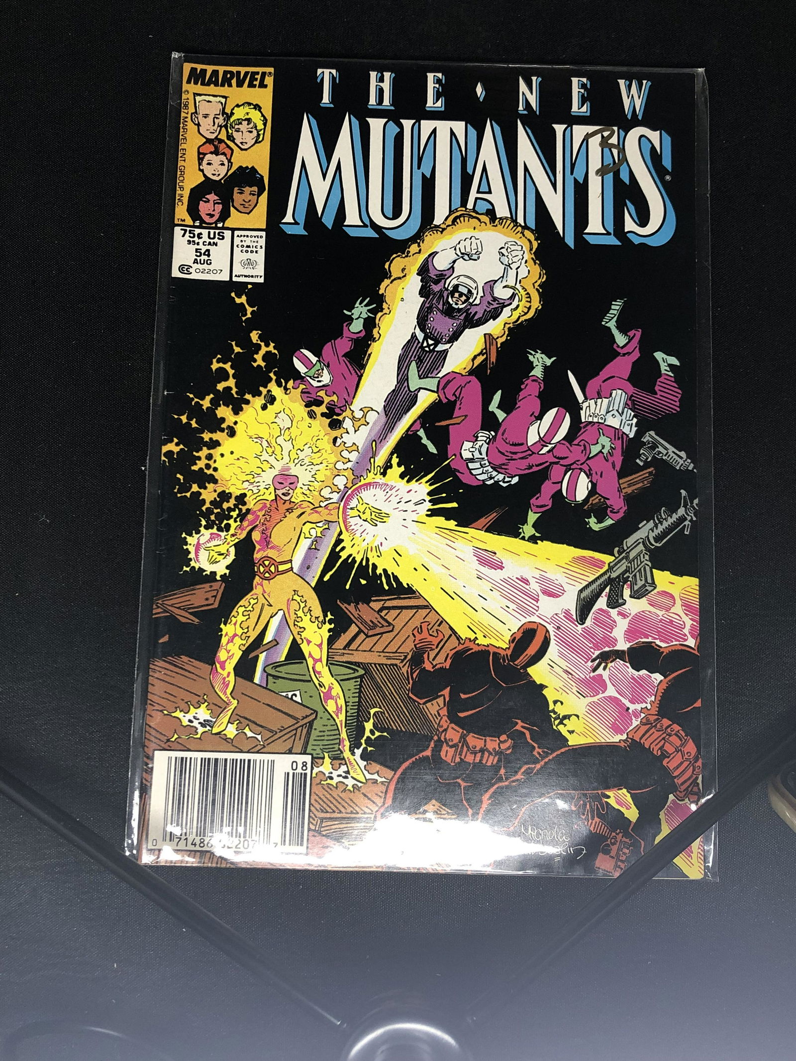Marvel The New Mutants Comic Book (1 of 1)